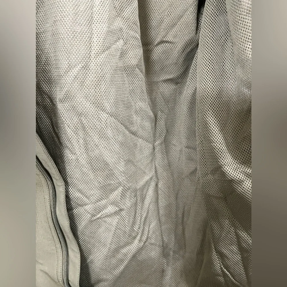 Voyager Men’s Lightweight Jacket Windbreaker Size Medium